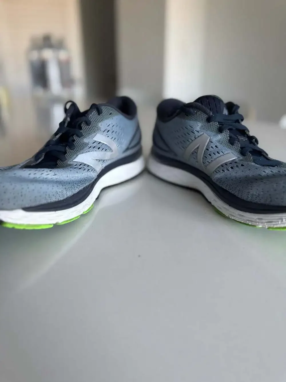 New Balance 880v9 Men's Size 10 Running Shoes Grey Green M880GB9